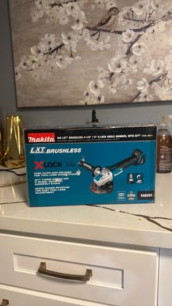 Makita 18V LXT Brushless X-Lock Angle Grinder XAG25Z