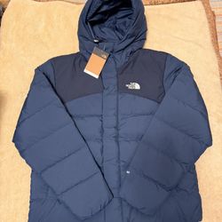 The North Face size Medium Brand New original  North Face talla Mediana Nuevo