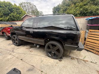 1999 Chevrolet 2 Door Tahoe