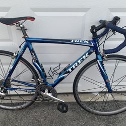 CARBON TREK USA ROAD BIKE