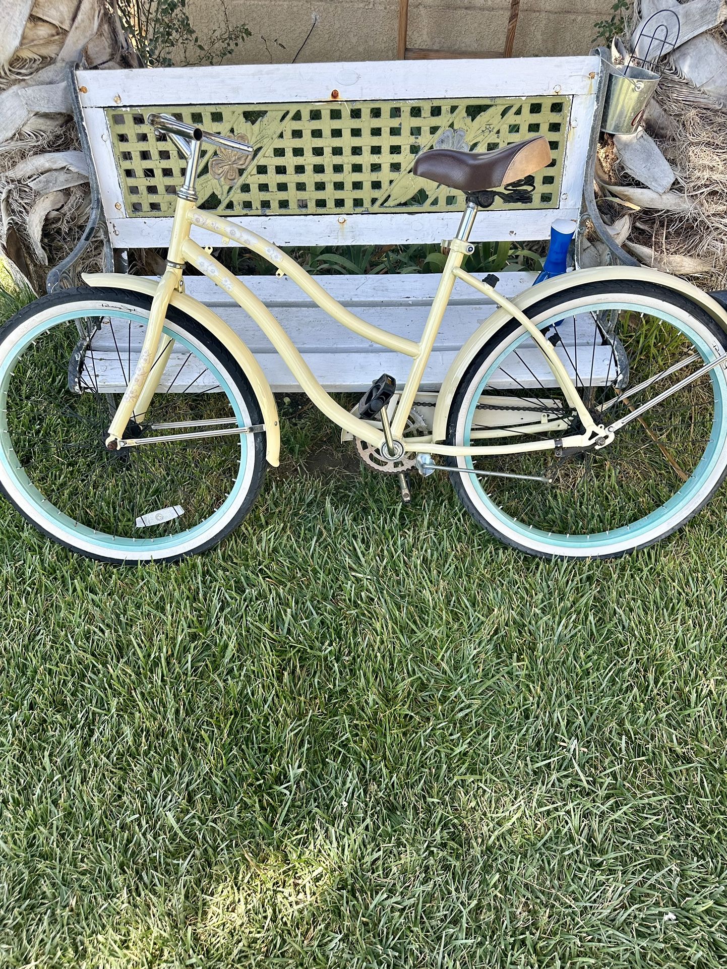 Cruiser BIKE GREAT CONDITION/ BUENAS CONDICIONES ADULT SIZE BIKE,New Products : American Fashion Style Bags On Sale