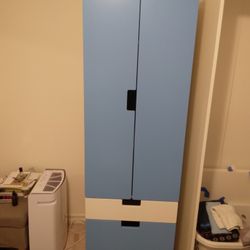 Blue & White Wardrobe