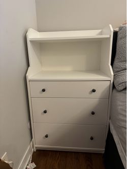 3 drawer dresser with shelf