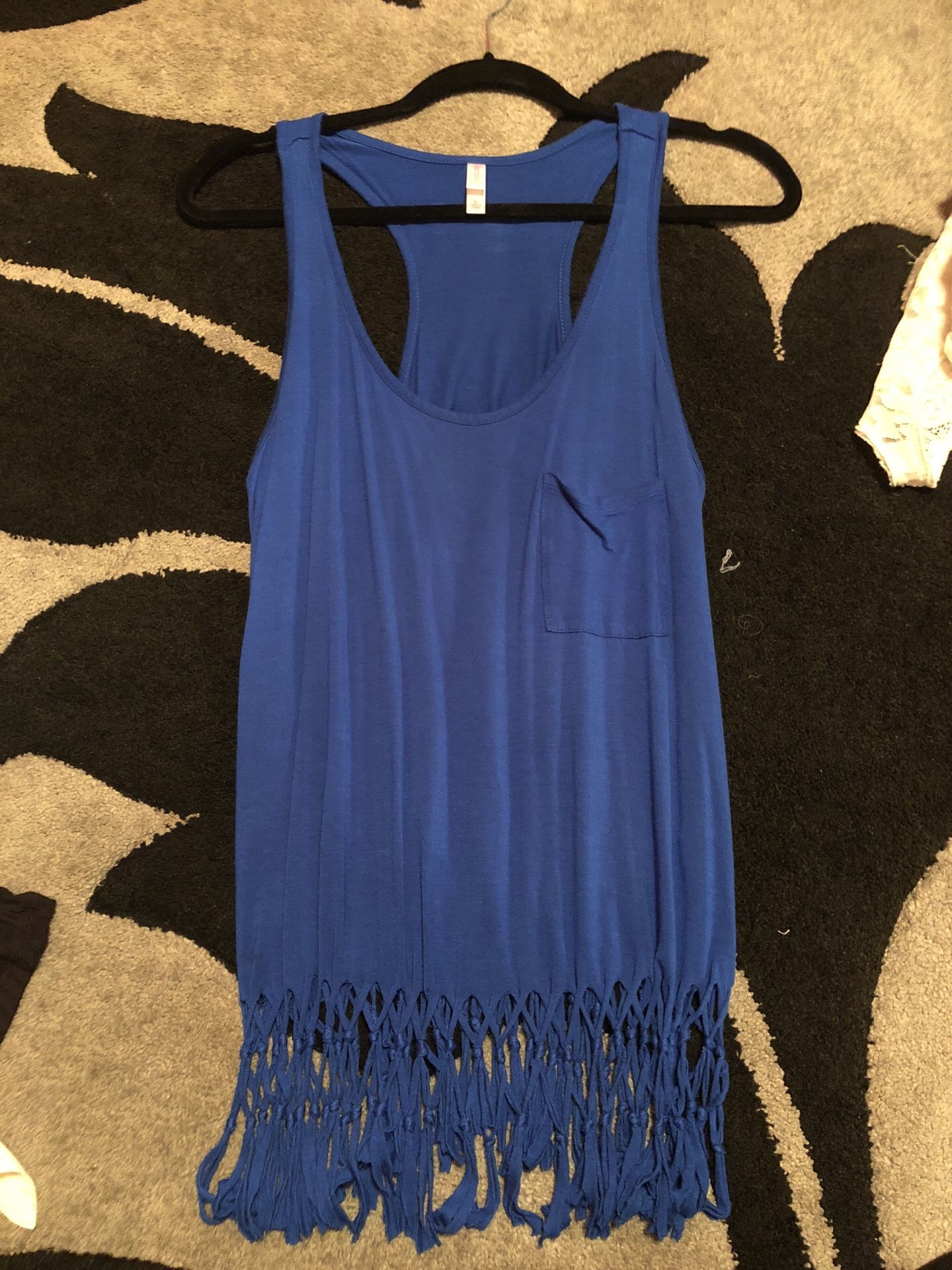 Medium fringe top