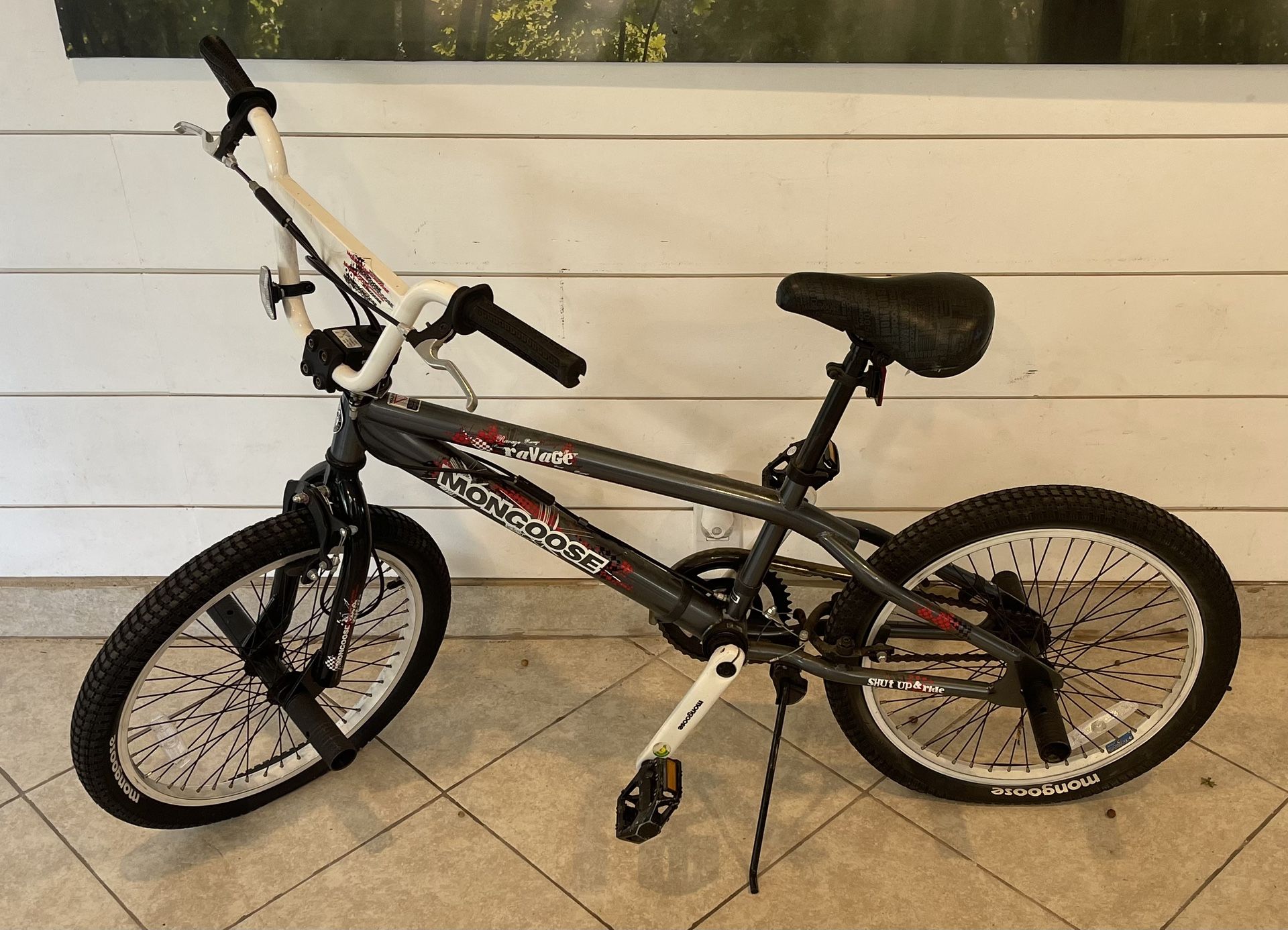 Mongoose Ravage Shut Op & Ride 20” BMX Bike Gray (NOT $1 MAKE ME AN OFFER)