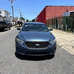 2015 Ford Taurus