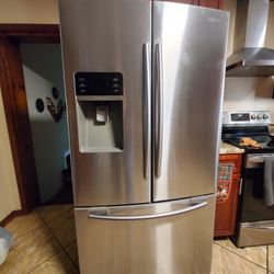 Samsung refrigerator 