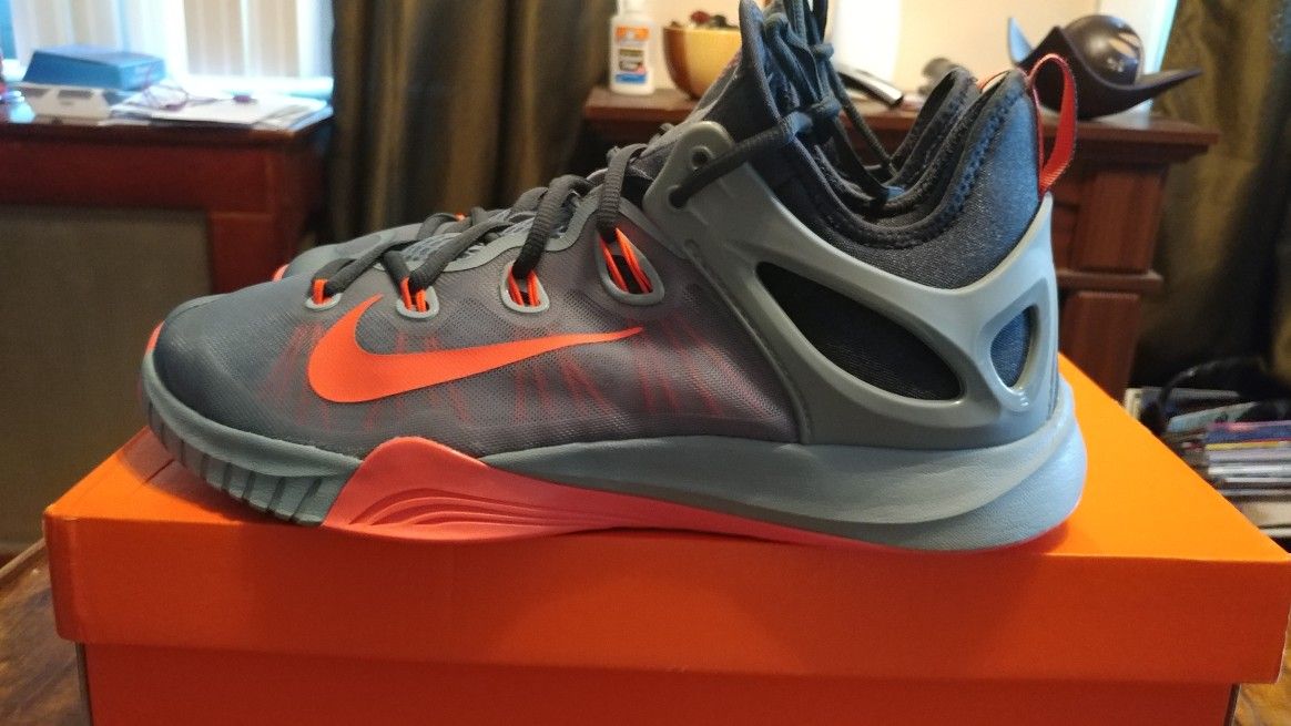 Nike Hyper revs size 11 great condition