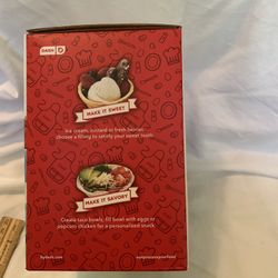 Dash mini Bundt Maker