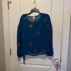 Mossimo Women’s Long Sleeve Top Shirt Blouse Tie Waist size large Must pick up