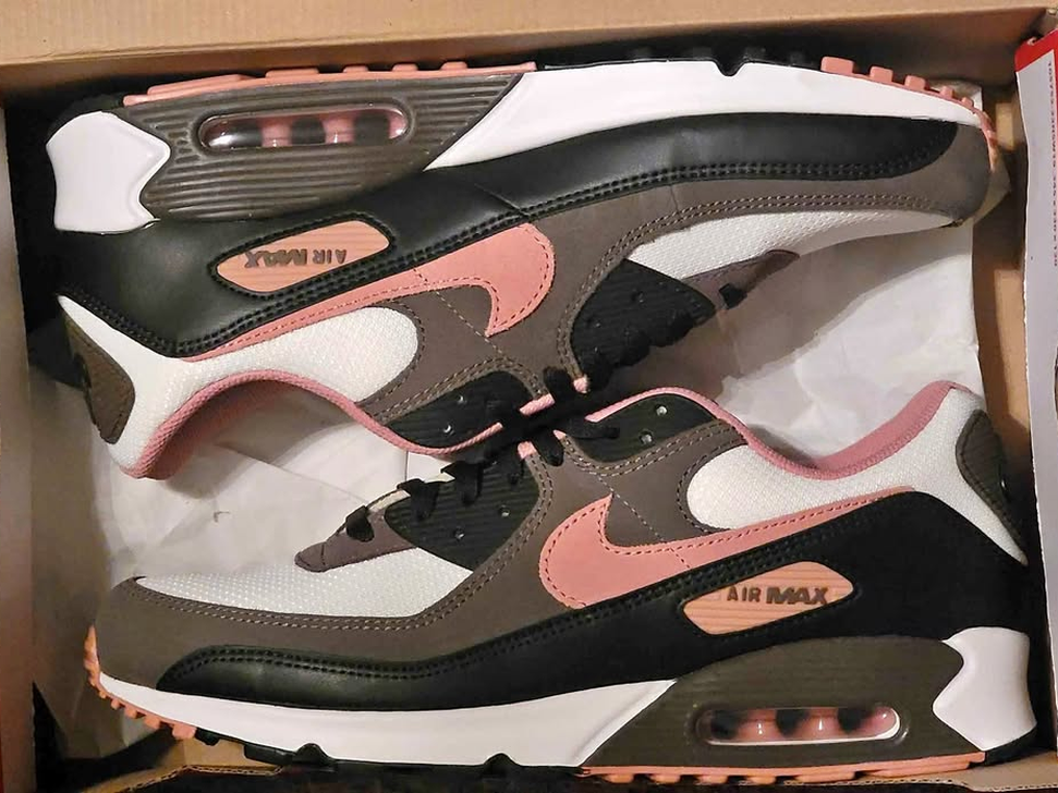 NIB Men's Nike Air Max 90 White 'Ironstone Red Stardust' Black Shoes Size 12