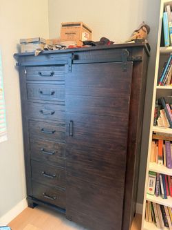 Pine Hill 7-Drawer Chest (B3561-13)