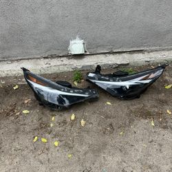 Headlight Hyundai Elantra 2021