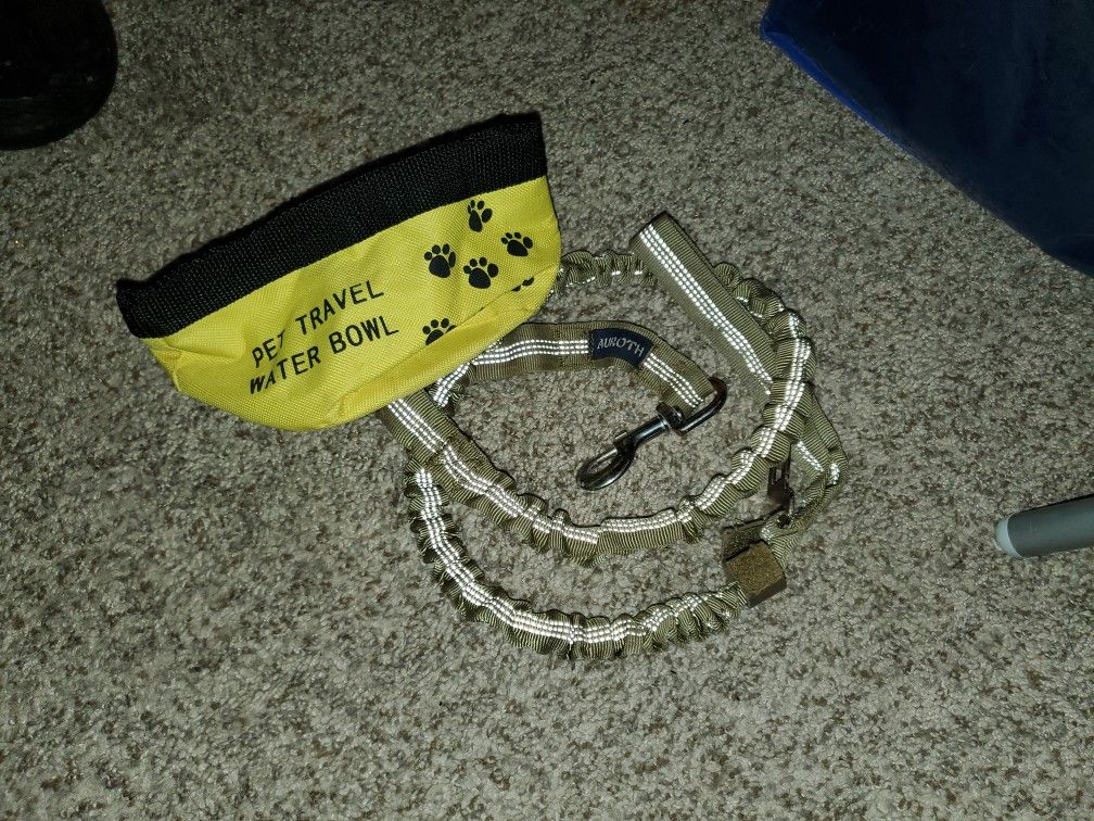 Auroth 4.5ft Leash And Travel Water Bowl