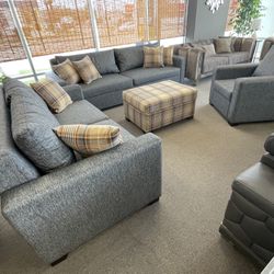 Set De Sala/ Sofa, Loveseat, Accent Chair And Ottoman Set
