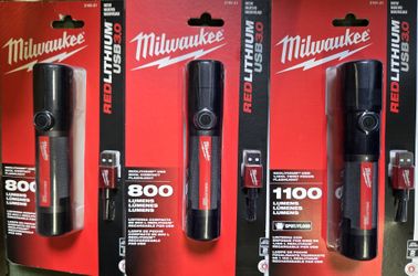 Milwaukee Redlithium USB 3.0 Flashlight