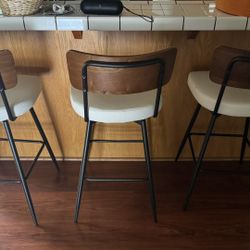 Bar Stools 