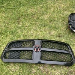 2013-2018 Ram Grill