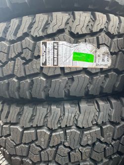 LT315/70R17 MICKEY THOMPSON BAJA BOSS A/T