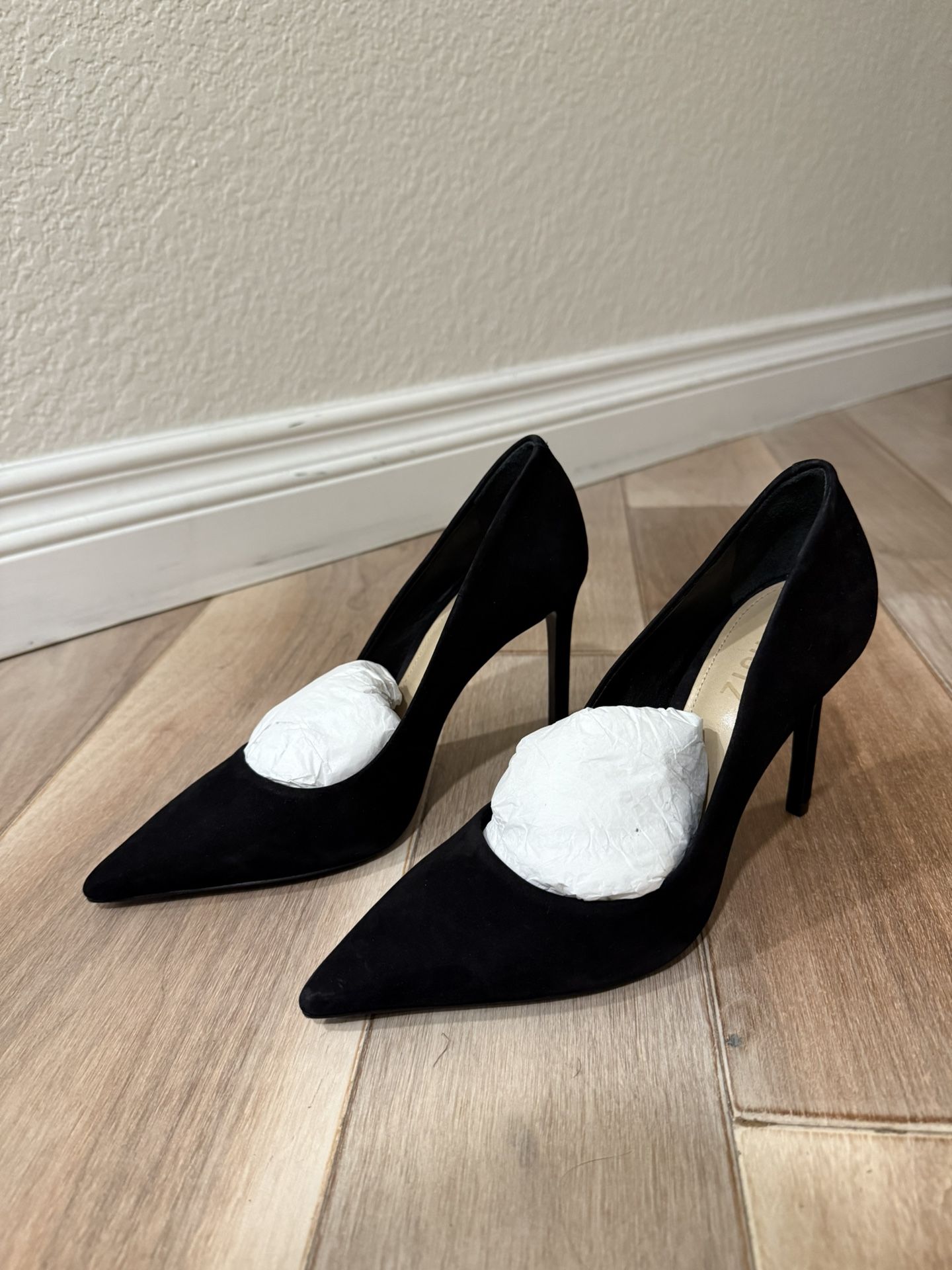 Black Heels Schutz