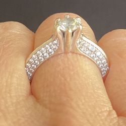 Great Deal On This Beautiful Wedding Ring Set