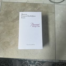 Baccarat Rouge 540 perfume  