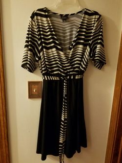 Oh baby by motherhood maternity dress