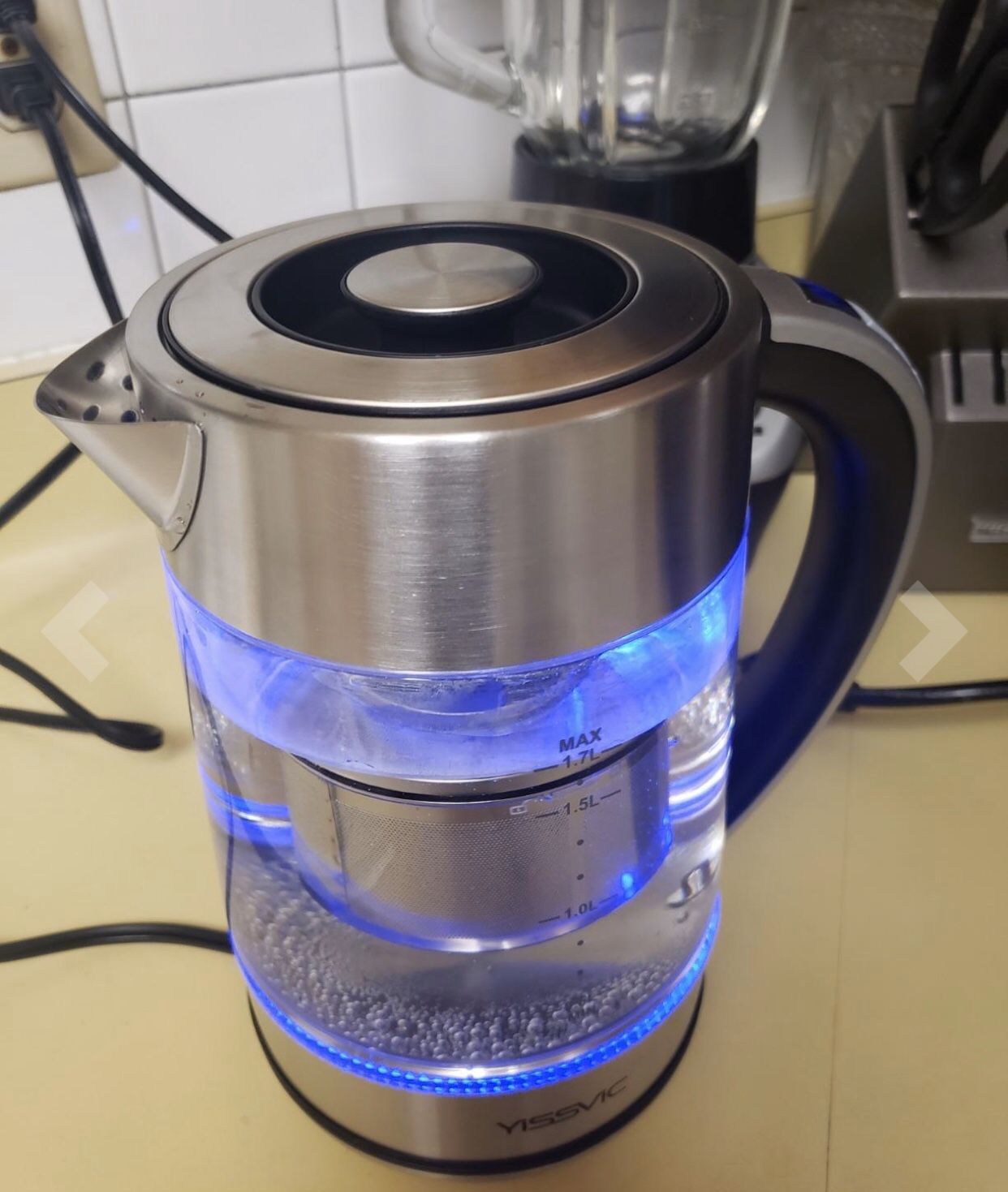 Glass electric kettle with 100% stainless steel inner lid, 1.7L 1500W, rapid boiling water with blue LED indicator, automatic shutdown and boiling pr