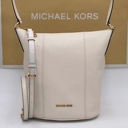 Michael Kors Med Bucket Messager Lt Cream Purse Bag