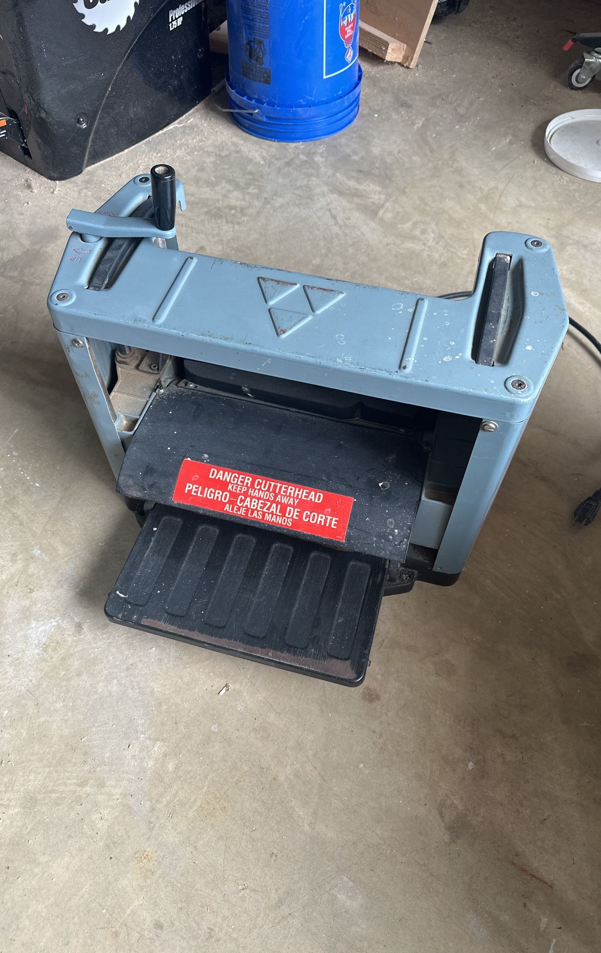 Delta 22-540 12” Planer