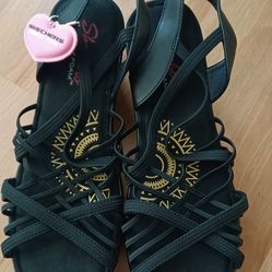 New Skecher Wedge Strappy Sandals Women's 9