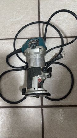 Makita router