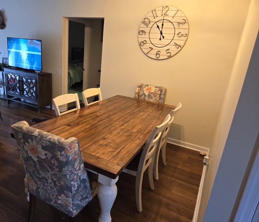 Ashley FARM TABLE Dining Set