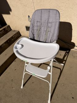 InGenuity Baby High Chair