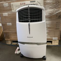 Honeywell 525 CFM Portable Evaporative Air Swamp Cooler 320-Sq Ft
