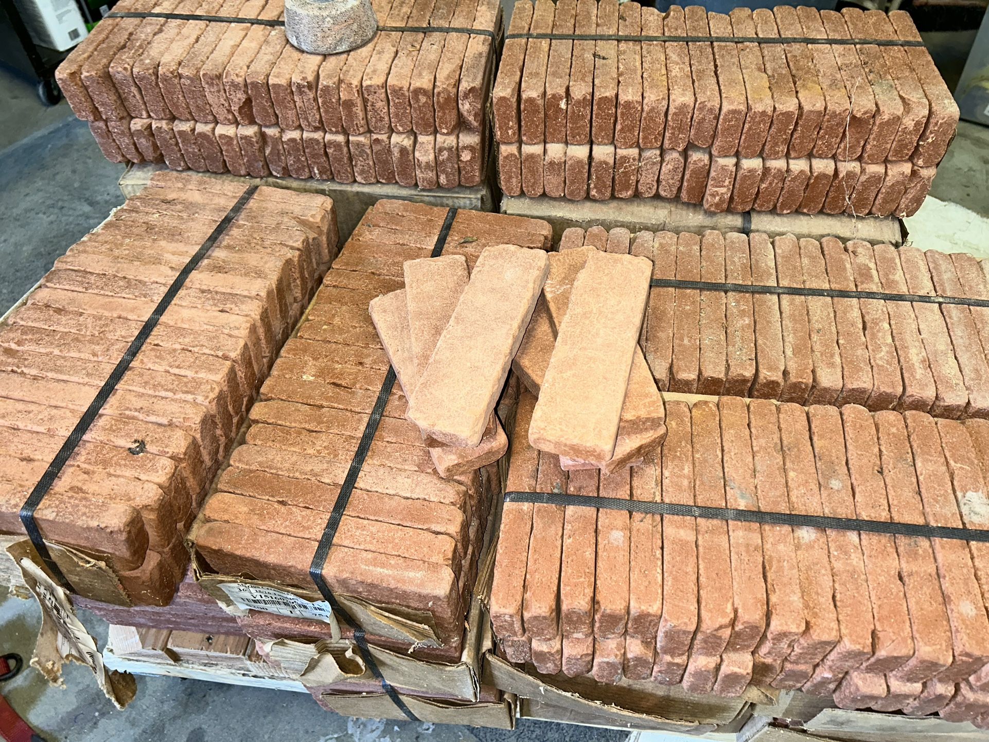 Marion Ceramics Tumbled VEE Bricks