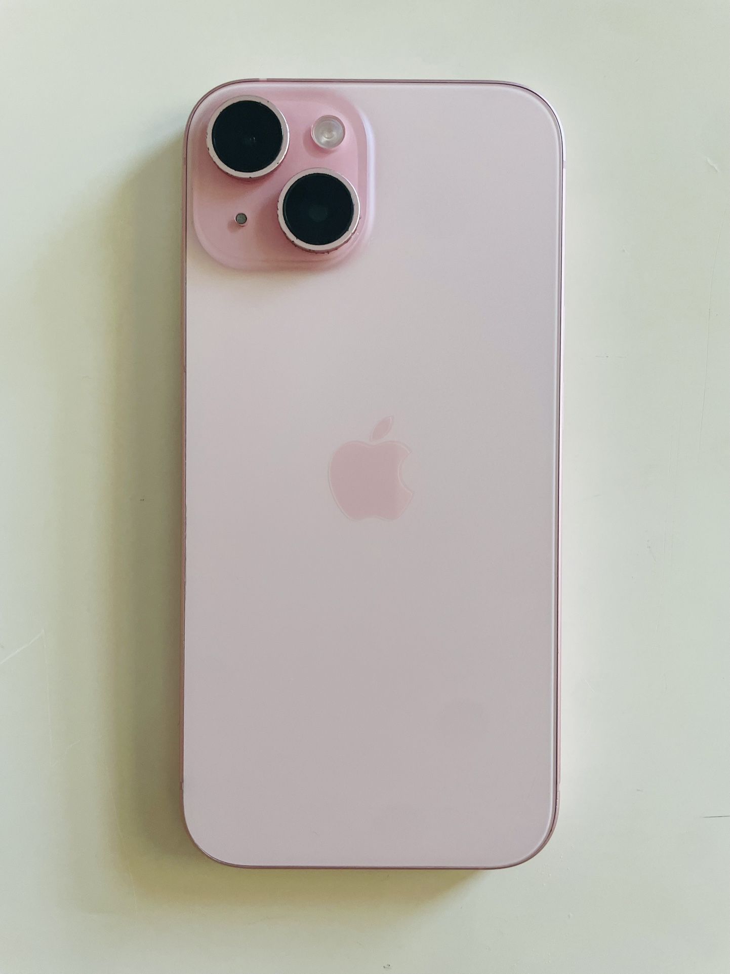 iPhone 15 Pink 128 GB