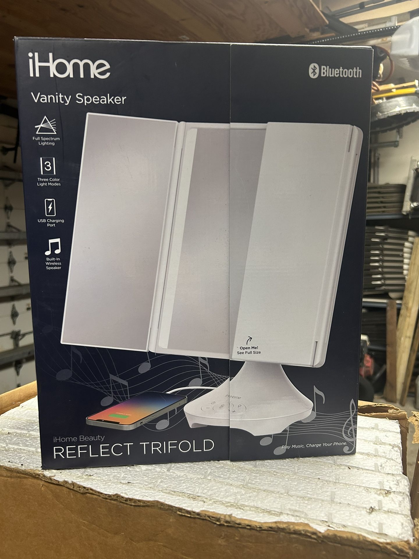 iHome Lighted Vanity Mirror with Bluetooth Speaker Portable NEW In Box