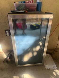 Home Glass Door Beverage / Drink Fridge – Stainless
