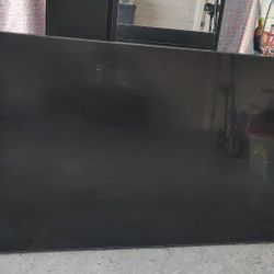 Television in good condition. 