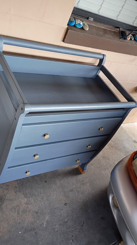 All Wood Baby Changing Table & Dresser (3) Drawers Very Good Condition