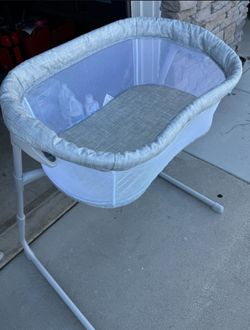 Halo Portable Baby Sleeper 