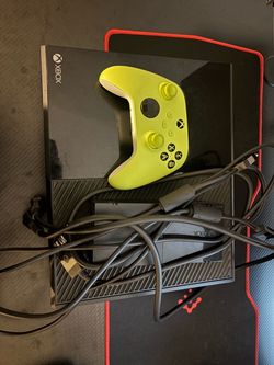 Pre-Owned Xbox One Black- 500 GB