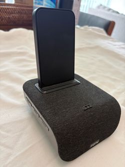 iHome Bluetooth Alarm Clock Wireless Phone Charger Stand