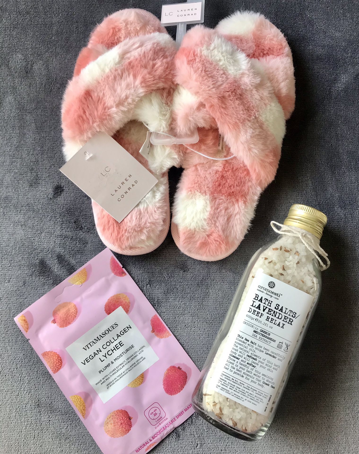 Slippers, Bath Salt, Face Mask for Sale in South Gate, CA - OfferUp