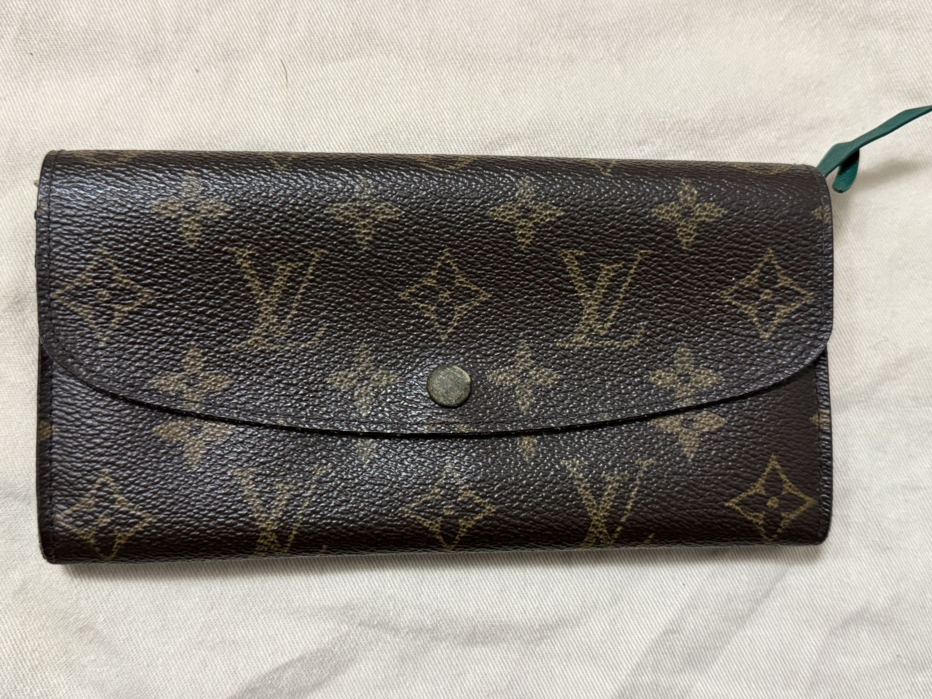 LOUIS VUITTON Monogram Emilie Wallet