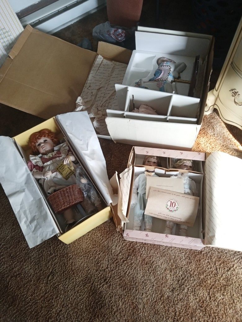 Porcelain Doll Collectors