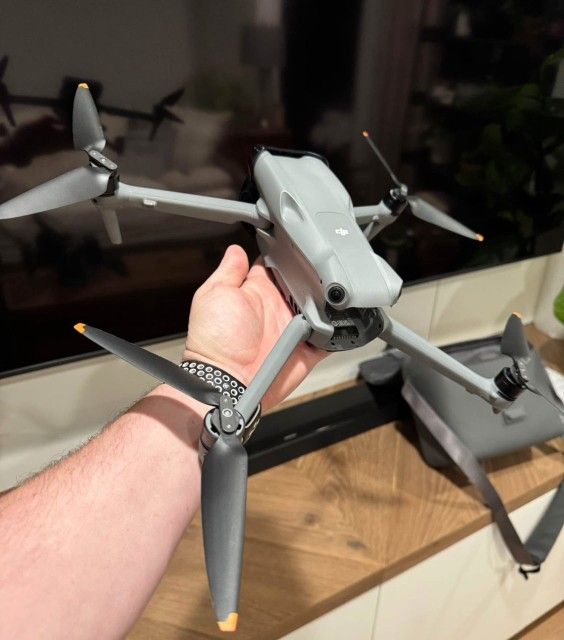 DJI-Air-3-Fly-More-Combo