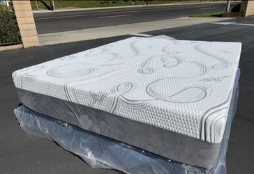 Full Organic Cool Gel Memory Foam!!
