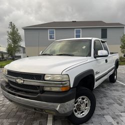 2002 CHEVROLET 2500 HD EXTENDED CAB CLEAN DIESEL !